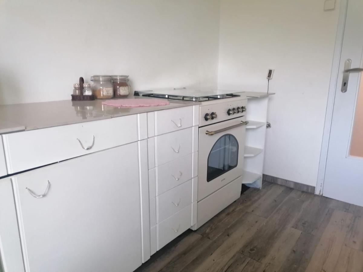 Beautiful House In Idyllic Location Apartment *